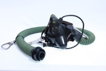 OXYGEN MASK ASSEMBLY